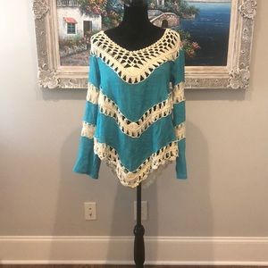 Adorable Umgee Pullover NWT Small